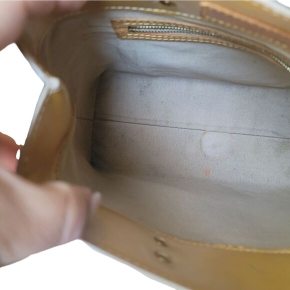 Vernis Reade PM Tote by LV - Picture 5 of 6